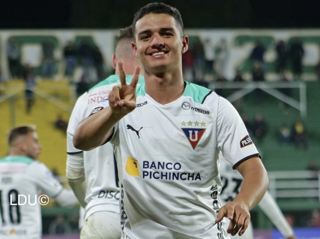 Alexander Alvarado 10