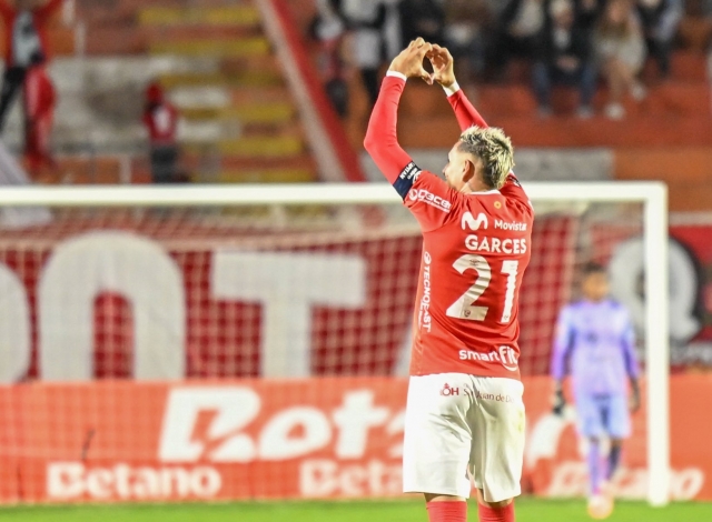 Carlos Garces 13