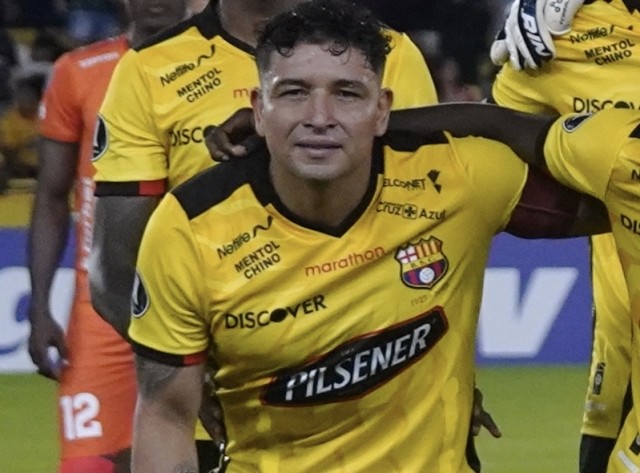 Mario Pineida 2