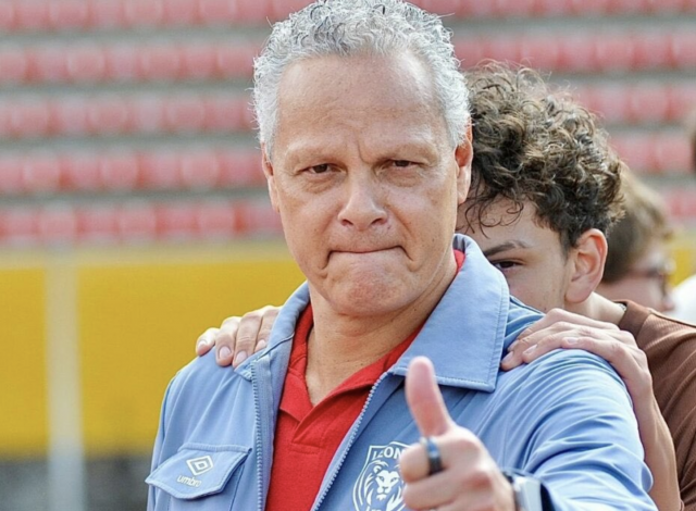 Esteban Paz 4