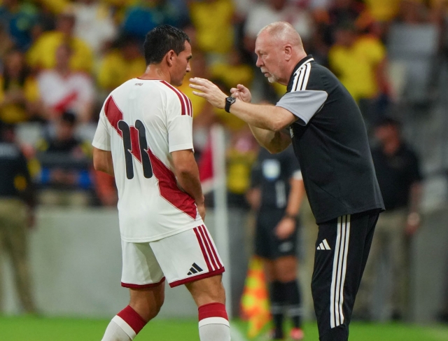 David Velez Sel 6