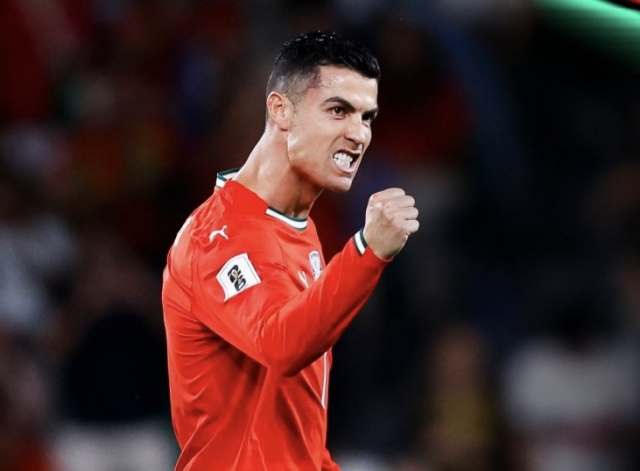 Cristiano Ronaldo 12