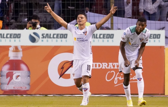 Alexander Alvarado 7