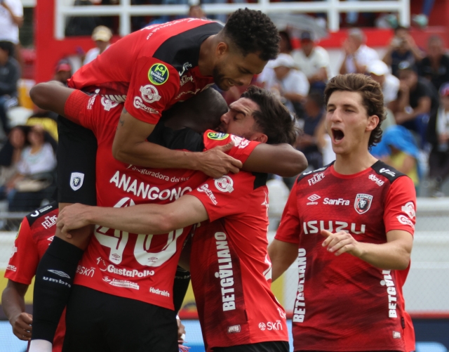 Leones FC 6