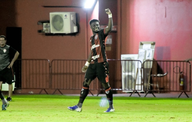 Jordy Caicedo 8
