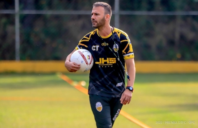 Alex Pallares