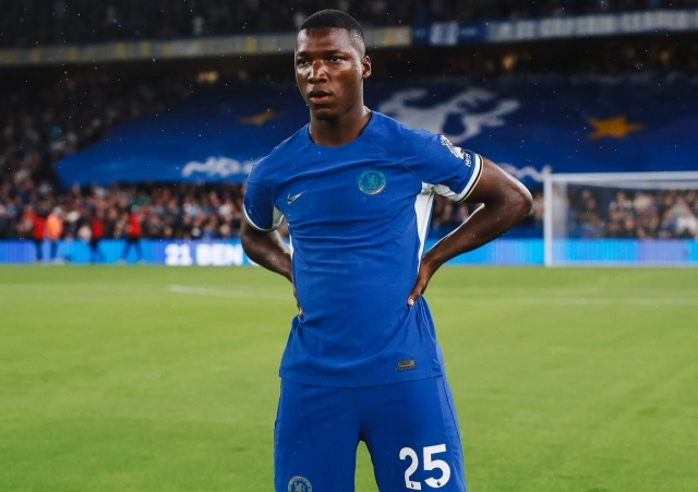 Moises Caicedo 13
