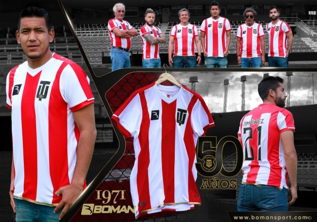 Camiseta Técnico Universitario