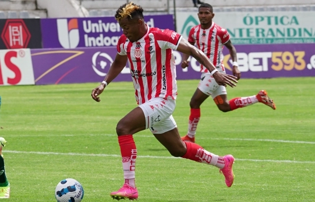 Alexander Bolaños 4