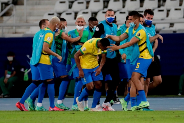 Selección Brasil 4