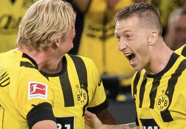 Borussia Dortmund 2
