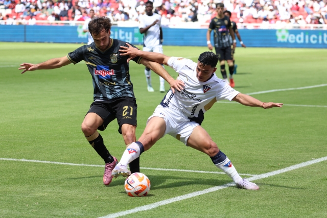 Alexander Alvarado 11
