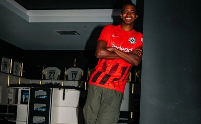 William Pacho 10