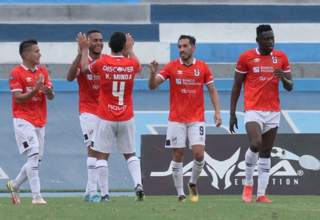 U Catolica 10