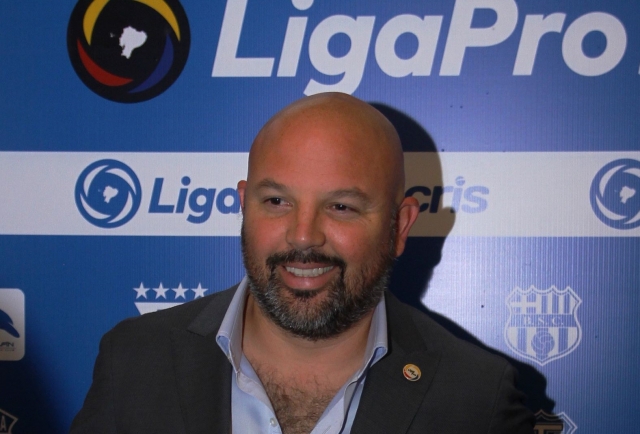 Miguel Angel Loor 15