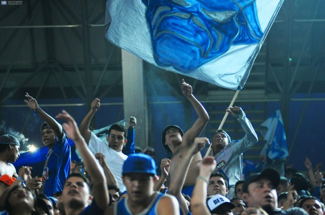 Hinchada Emelec 8
