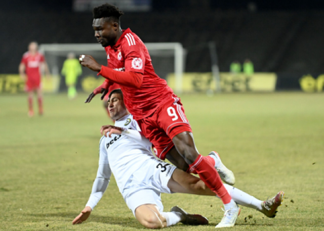 Jordy Caicedo 10