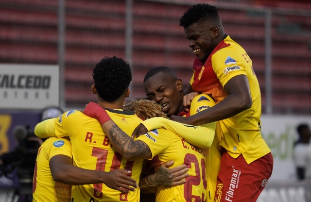 Aucas 12