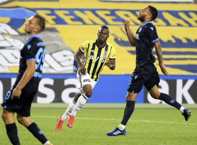 Énner Valencia 12