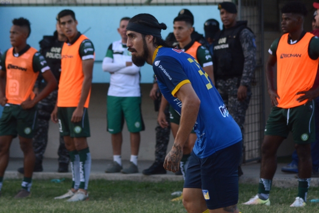 Oscar Benitez 2