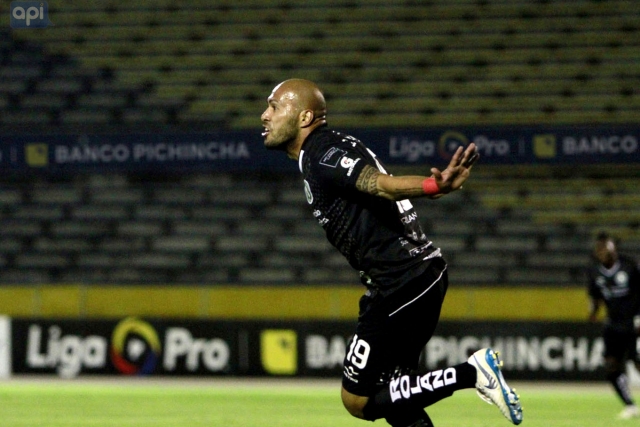 Cesar Espinola 2