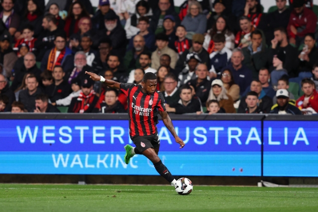 Pervis Estupinan-Perth Glory-AC Milan-2025