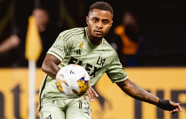 Diego Palacios 10