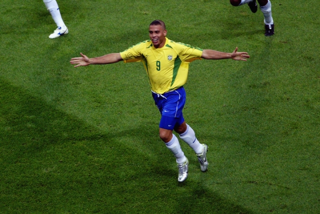 Ronaldo-Brasil-Turquia-Mundial-2002