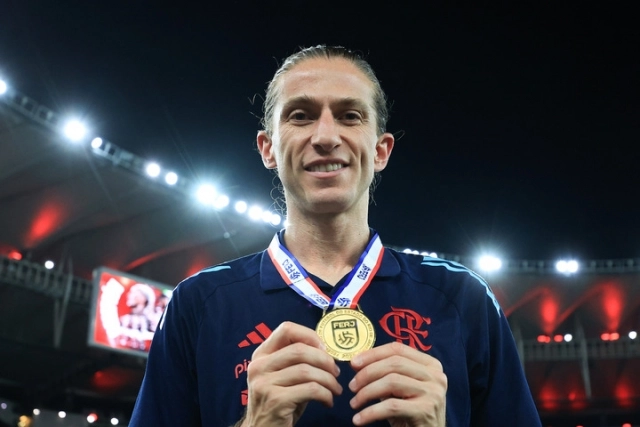 Filipe Luis-Flamengo-Fluminense-Campeonato Carioca-2025
