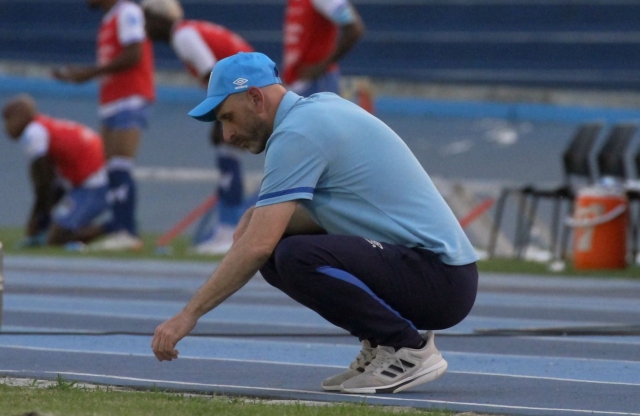 Miguel Rondelli 4